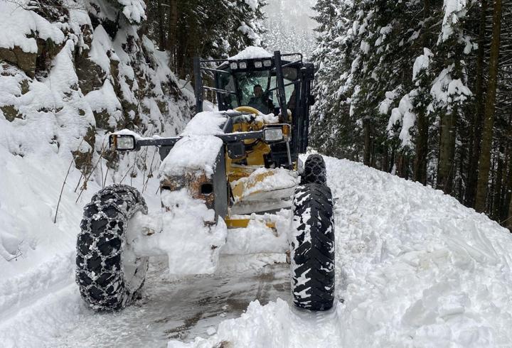 Trabzon'da 70 mahalle yolu ulaşıma kapandı