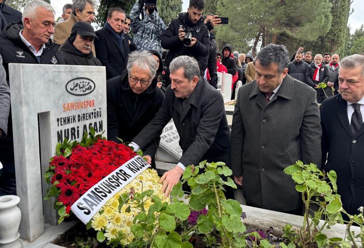 Samsunspor, futbol şehitlerini andı