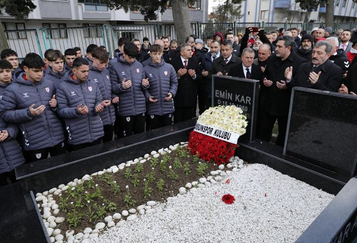 Unutulmayan Acı: Samsunspor'un efsaneleri kabirleri başında anıldı