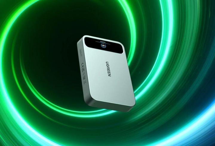 Toplantı notu tutan Powerbank