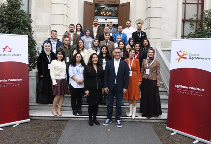 “Değerli Öğretmenim Eğitimin Yıldızları Programı”nda ödüller sahiplerini buldu