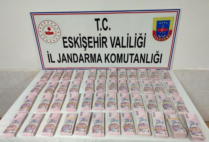 Eskişehir’de 1 milyon 940 bin liralık sahte para ele geçirildi