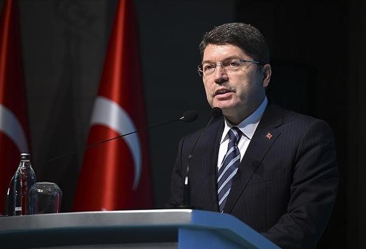 SON DAKİKA... Adalet Bakanı Tunç: Bayrak provokasyonunda 14 gözaltı