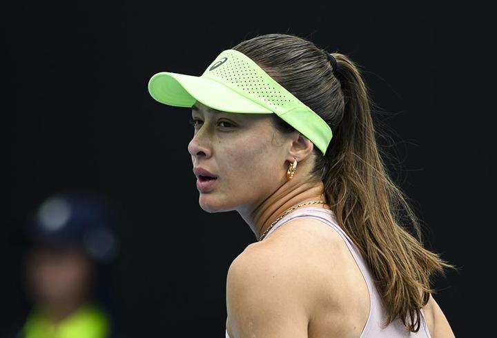 Zeynep Sönmez, Kalinskaya'ya 2-0 mağlup oldu