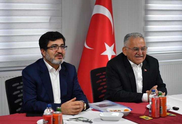 Başkan Büyükkılıç YHT projesini inceledi