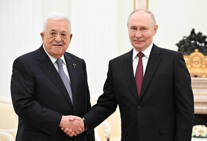 Filistin Devlet Başkanı Abbas, Moskova'da Putin ile görüştü