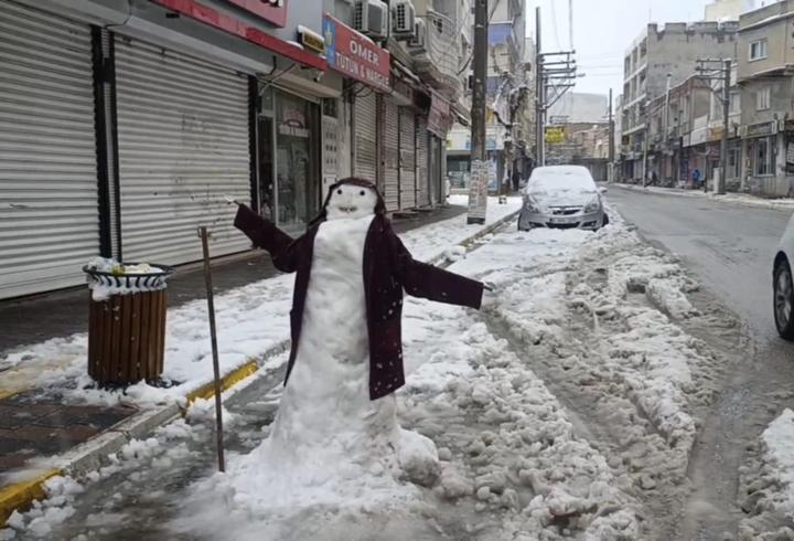 Nusaybin’de kar yağışı etkili oldu