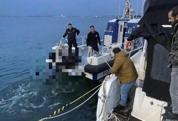 Balıkçılar, denizde dalgıç kıyafetli erkek cesedi buldu 
