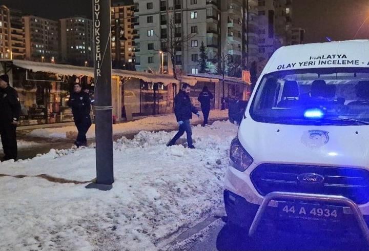 Malatya'da bıçaklı kavga: 2'si ağır 3 yaralı
