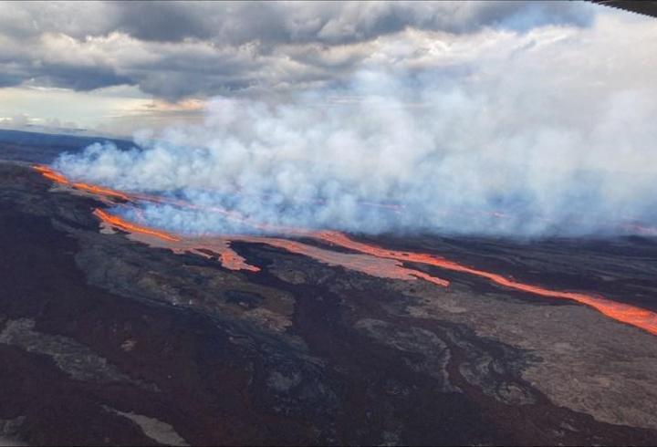 Kilauea durmuyor! 41. kez lav püskürttü...