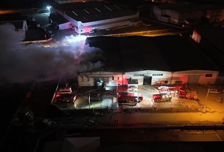 Kayseri’de mobilya fabrikasında yangın