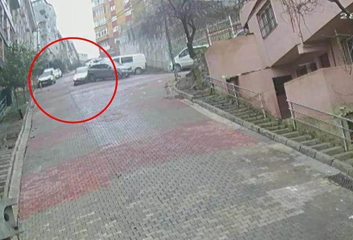 Korkutan kaza… Yokuş aşağı inen otomobil takla atarak durdu