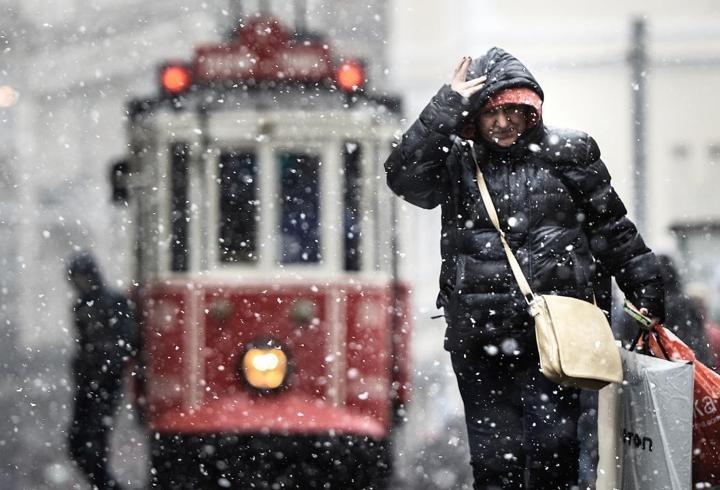 SON DAKİKA... AKOM uyardı! İstanbul'a kar geliyor...