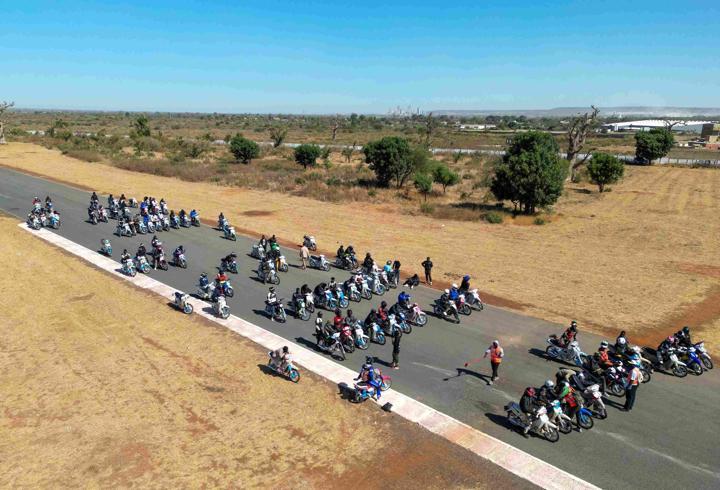 Senegal’de "motor taksi" yarışı