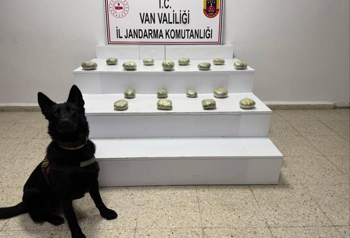 Van’da arazide 20 kilo 250 gram esrar ele geçirildi