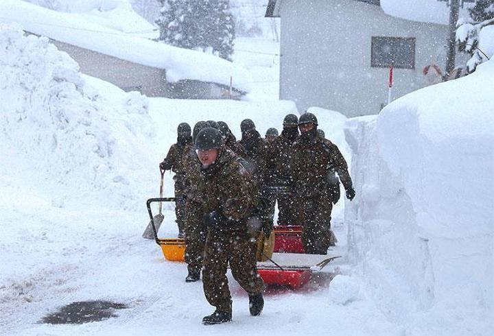 Japonya'da rekor kar yağışı: 30 ölü, en az 290 yaralı var
