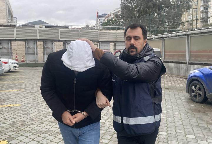 İnşaat ustasını tabancayla yaralayan müteahhit adliyede