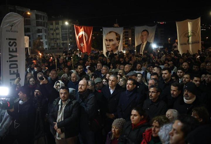 Defne’de binler 6 Şubat’ta yitirilen canları andı 
