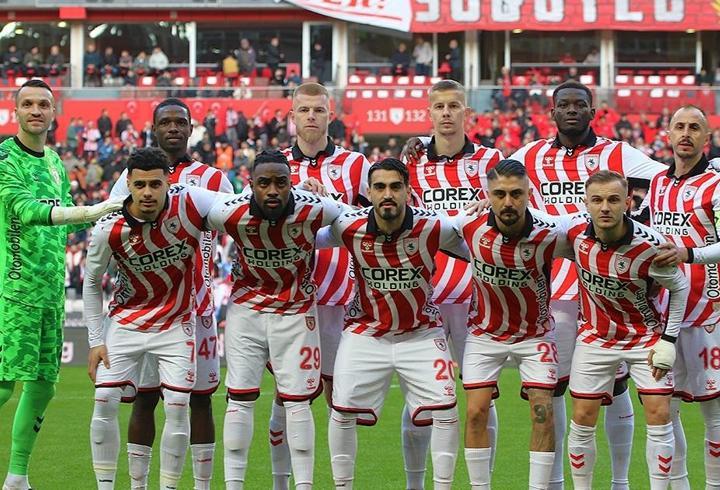 Samsunspor, UEFA kadrosunu güncelledi