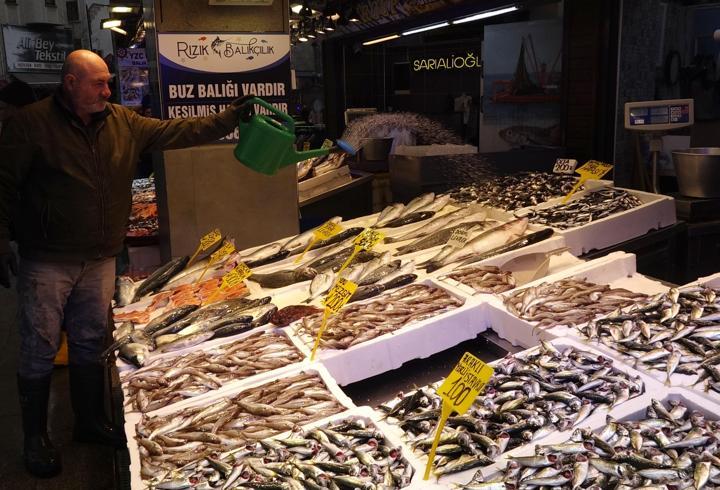 Trabzon’da, balık tezgahlarında çeşit bolluğu