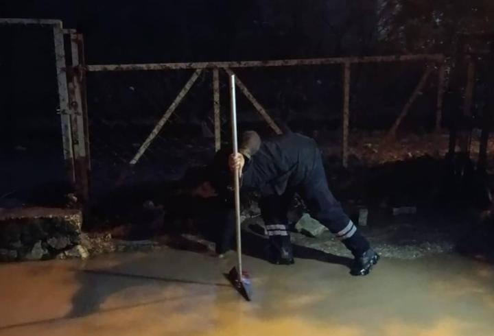 Yayladağı’nda selin izleri siliniyor 