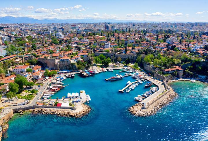 Antalya’nın nüfusu 2 milyon 777 bin 677