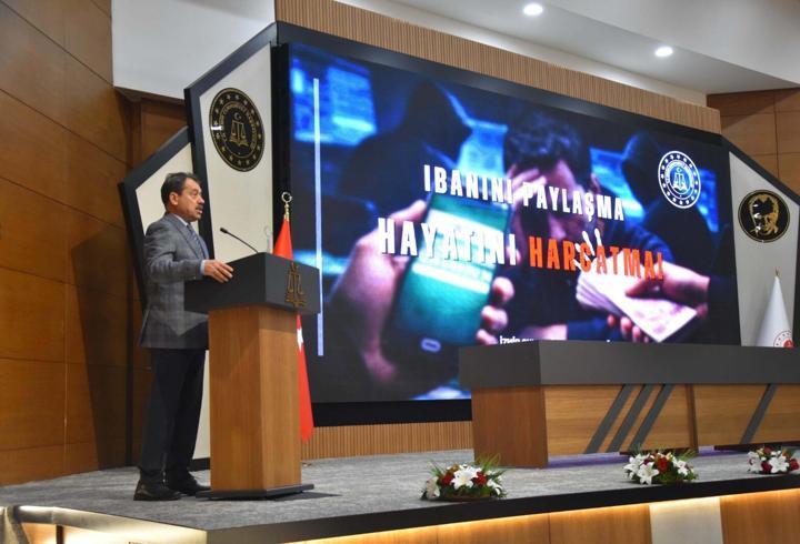İzmir Adliyesi'nden 'IBAN' paylaşımı uyarısı