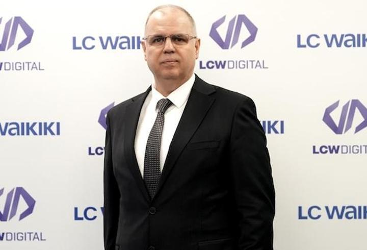 Turkcell’in, gençleri teknolojiye yönlendirmek ve potansiyellerini ortaya çıkarmak amacıyla bu yıl ikincisini düzenleyeceği Yarının Teknoloji Liderleri proje yarışmasına başvurular sürüyor. Tüm lisans öğrencilerine açık olan yarışmaya gençler; mobil iletişim teknolojileri, bulut bilişim, siber güvenlik, yapay zekâ ve makine öğrenimi gibi alanlarda geliştirdikleri projelerle katılabiliyor. Birinci olan projeye 1 milyon TL para ödülü verilecek yarışmanın son başvuru tarihi 15 Şubat 2026.3