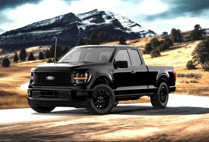 Ford’un F-150 Serisi Yeni STX Modeliyle Geldi