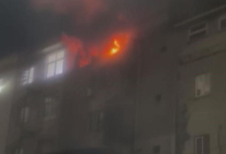 İstanbul - Bağcılar’da karton bardak imalathanesinde yangın