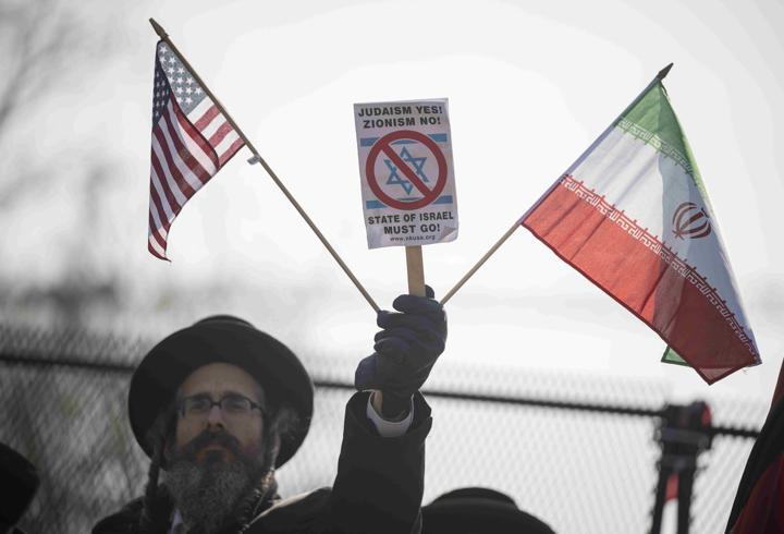 Netanyahu ziyaretine Beyaz Saray önünde protesto