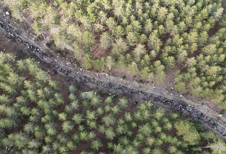 400 kişi doğa yürüyüşü yaptı 