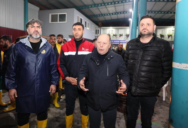 Yüreğir’de şiddetli yağışa anında müdahale