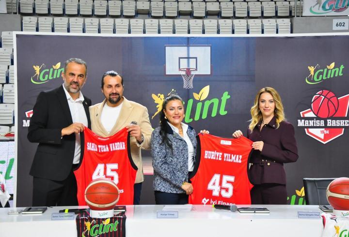 Manisa Basket'te devir resmileşti