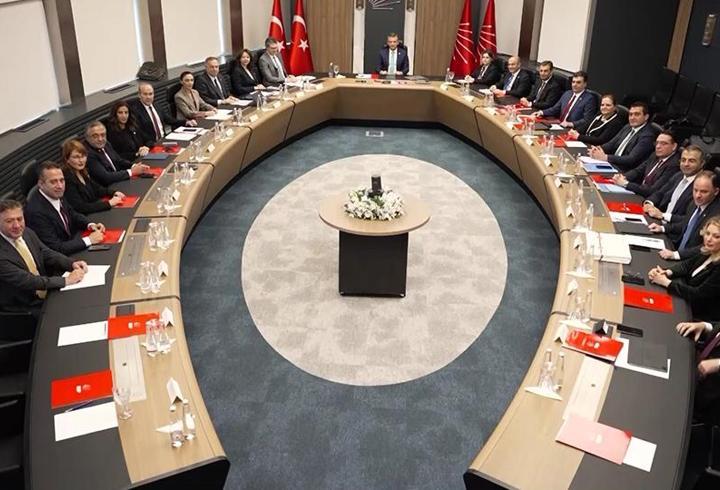 CHP MYK Hasbi Dede'yi ihraç edecek mi?