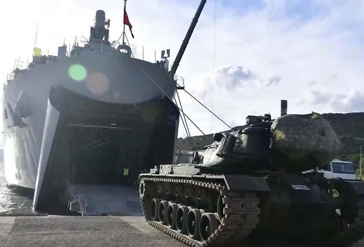 Türkiye'den Somali'ye askeri sevkiyat