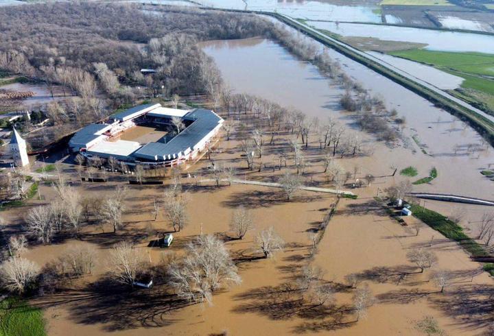 Tunca Nehri'nde 'kırmızı alarm' verildi!