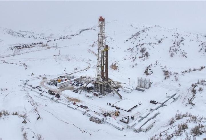 Gabar’da günlük 80 bin varil üretim: Kar ve tipiye rağmen petrol akışı sürüyor