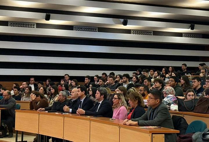 Öğrencilere bilişim dolandırıcılığı uyarısı