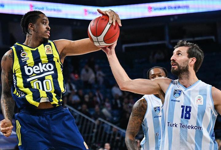 Fenerbahçe, finalde Beşiktaş’ın rakibi oldu