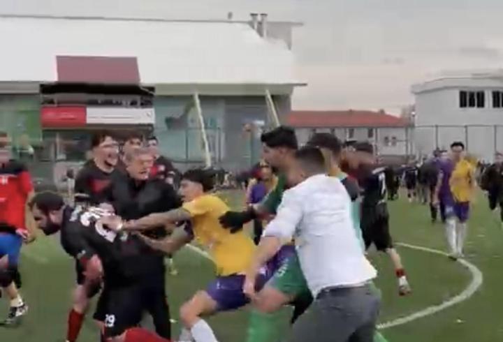 Amatör maçta kavga: 1 yaralı