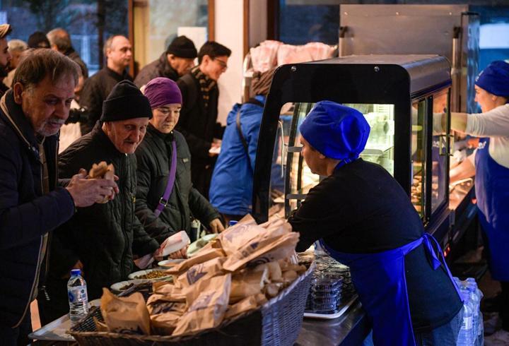 İzmir'de Kent Lokantaları'nda iftar ücretsiz