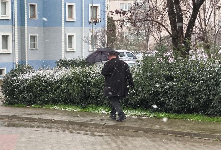 Keşan’da kar yağışı etkili oluyor