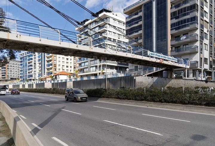 İzmir’de şehitlerin isimleri üst geçitlerde yaşayacak