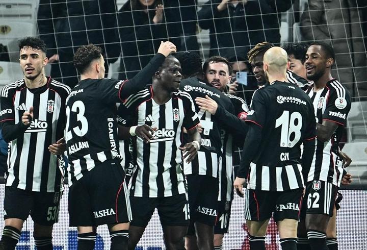 Beşiktaş 4-0 Göztepe Maç Özeti | Kartal, evinde çok rahat