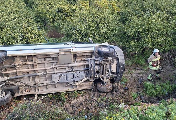 Hatay'da öğrenci servisi devrildi; 7 yaralı
