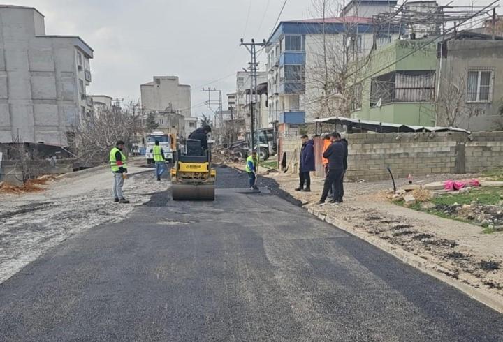 Kahramanmaraş’ta yol yenileme çalışmaları devam ediyor