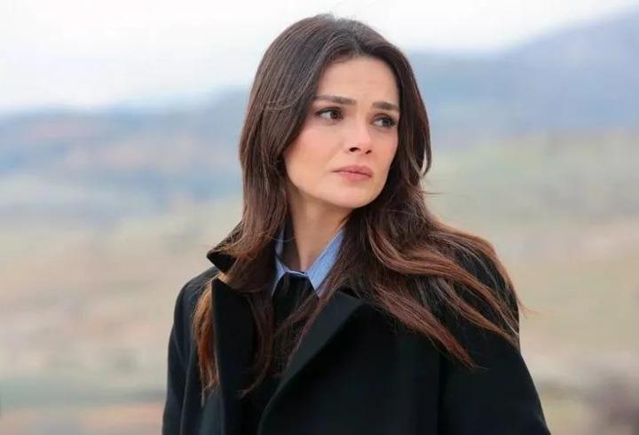 UZAK ŞEHİR 52. BÖLÜM FRAGMANI İZLE: Kanal D Ozan Akbaba ve Sinem Ünsal'lı Uzak Şehir 52. bölüm fragmanı izleme linki