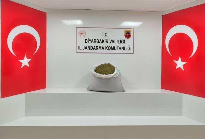 Diyarbakır’da ele geçirilen 38 kilo esrara 9 gözaltı
