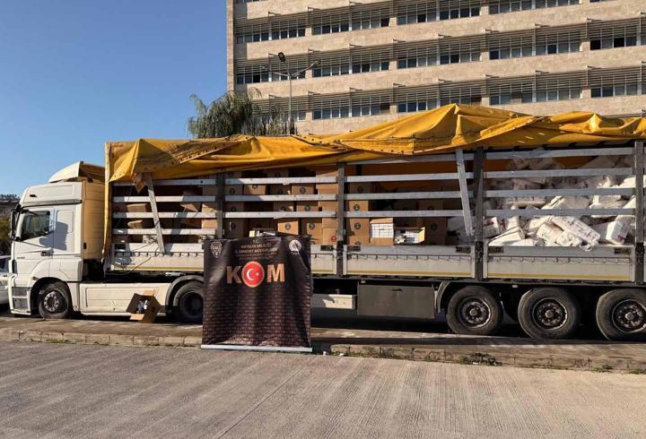 TIR dorsesinde 7,4 milyon kaçak makaron